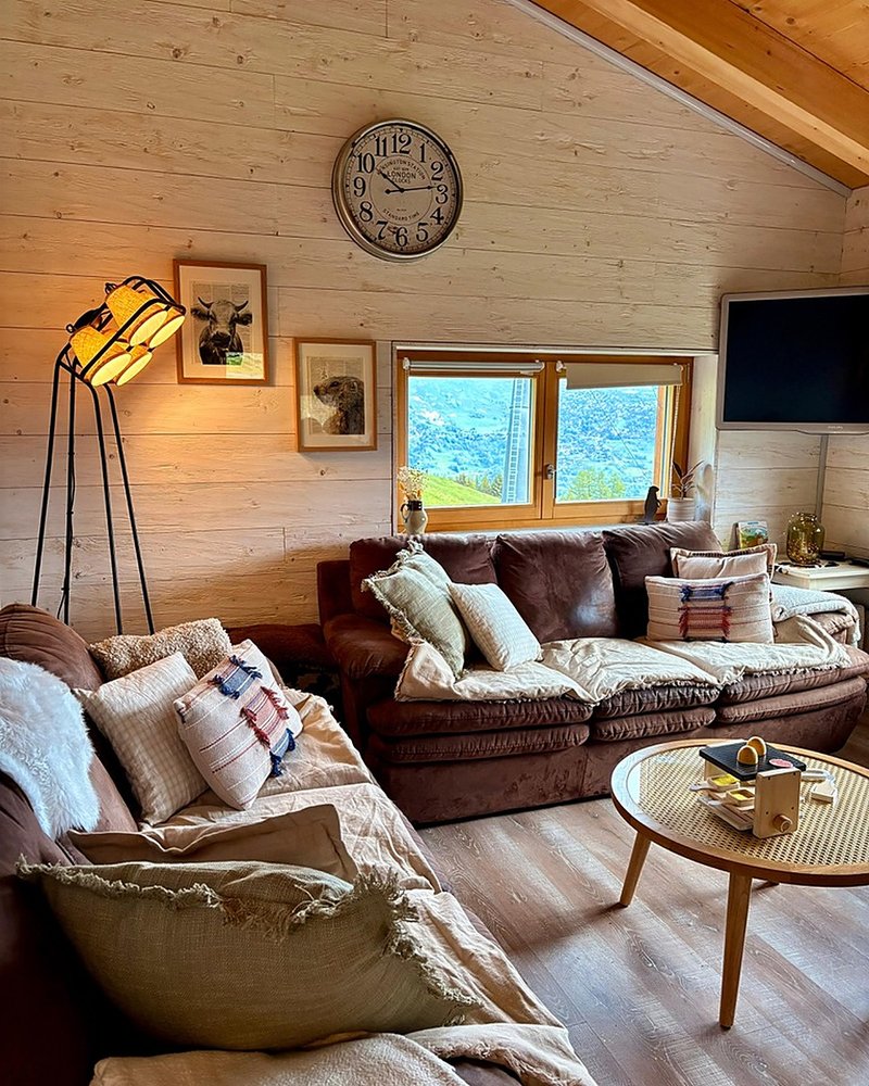 Salon du chalet — vue 2