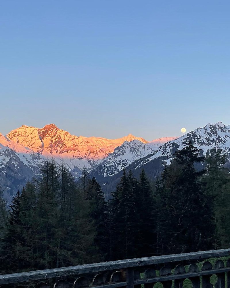 Vue depuis le chalet — vue 3